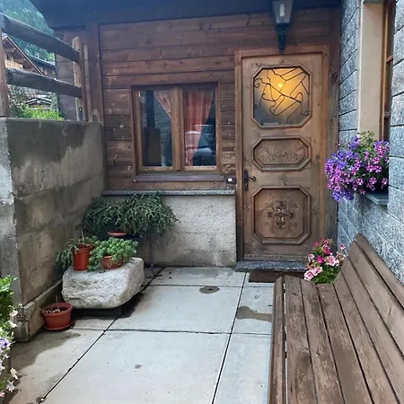Bilocale Piano Terra Zona Funivie Apartmán